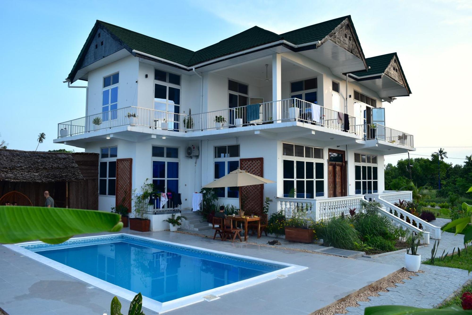 Apartamento Maneri And Zanzibar